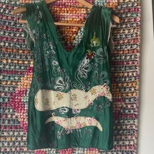 Women’s Sleeveless Green Floral Embroidered Tank Top